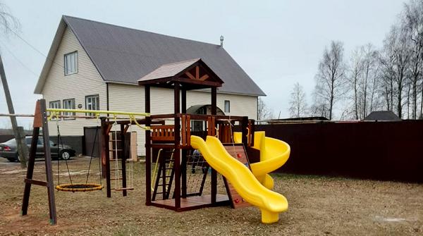 Детская площадка MIDDLE STRONG 8 с металлической качельной балкой, для города
